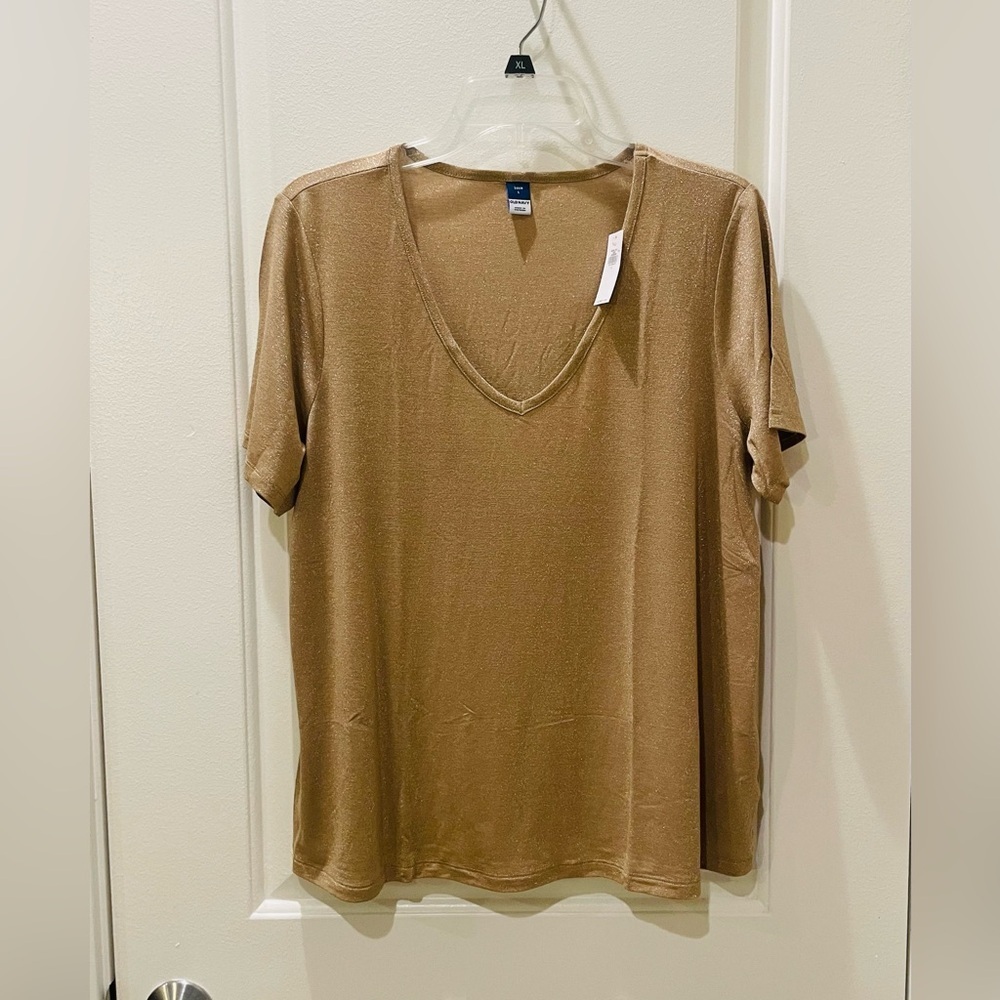 NEW…Old Navy Luxe Golden Shine V-Neck Top - Picture 3 of 6